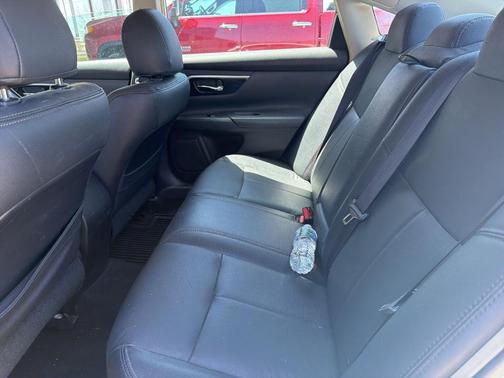 Pearl White 2013 Nissan Altima 2.5 S