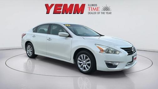 Pearl White 2013 Nissan Altima 2.5 S