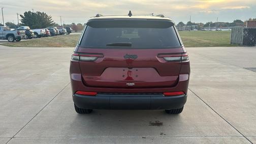2025 Jeep Grand Cherokee L Laredo