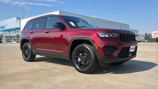 2025 Jeep Grand Cherokee Laredo