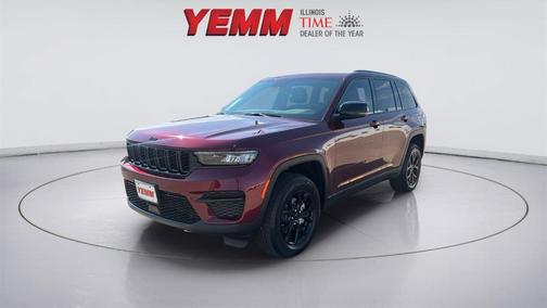 2025 Jeep Grand Cherokee Laredo
