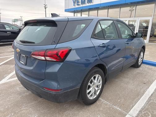 2024 Chevrolet Equinox LS