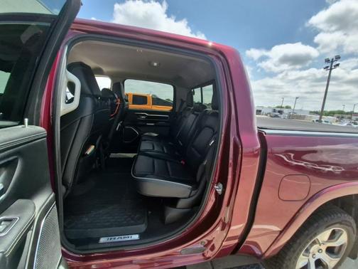Delmonico Red Pearlcoat 2022 RAM 1500 Laramie