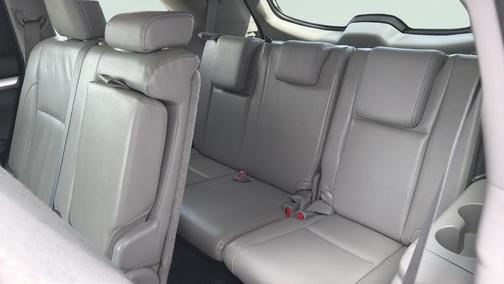 Silver Sky Metallic 2014 Toyota Highlander XLE