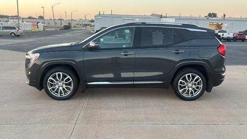 2022 GMC Terrain Denali
