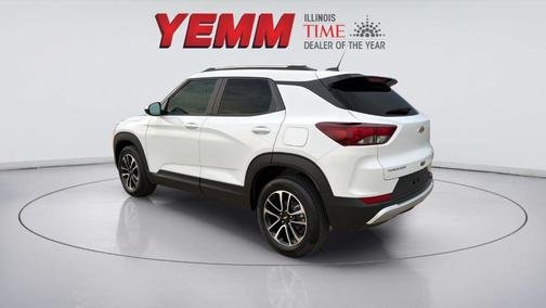 Summit White 2026 Chevrolet Trailblazer LT