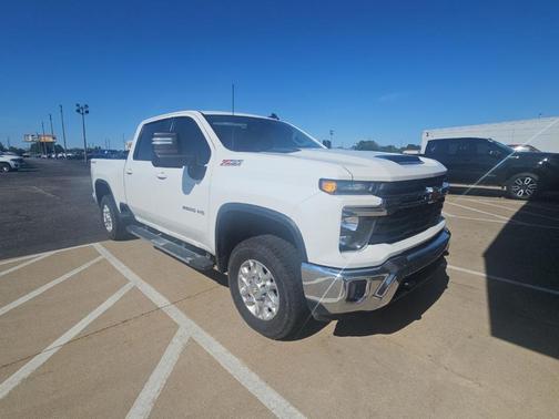 Summit White 2024 Chevrolet Silverado 2500 LT