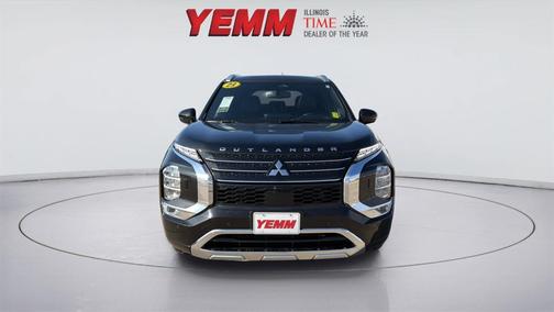 2023 Mitsubishi Outlander 