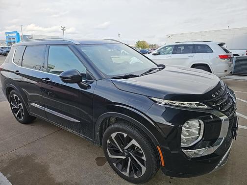 2023 Mitsubishi Outlander SEL
