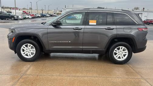 2023 Jeep Grand Cherokee Laredo
