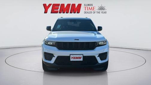 Bright White 2025 Jeep Grand Cherokee Laredo