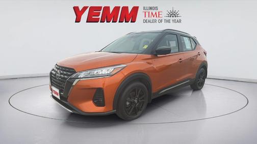 Monarch Orange / Super Black 2023 Nissan Kicks SR