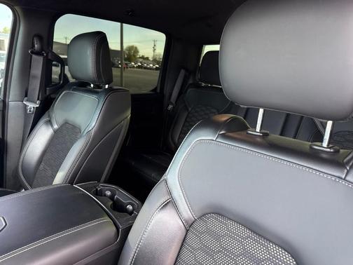 Diamond Black 2022 RAM 1500