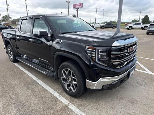 Onyx Black 2022 GMC Sierra 1500 SLT