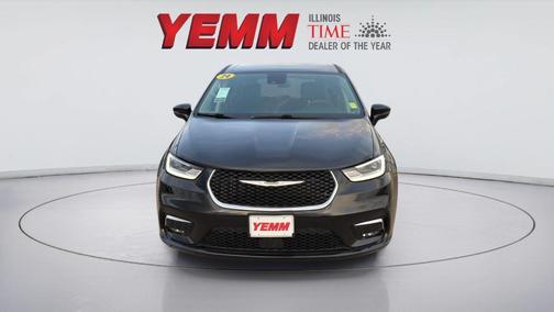 Diamond Black 2024 Chrysler Pacifica Touring-L
