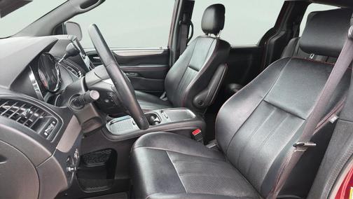 Octane Red Pearlcoat 2017 Dodge Grand Caravan GT
