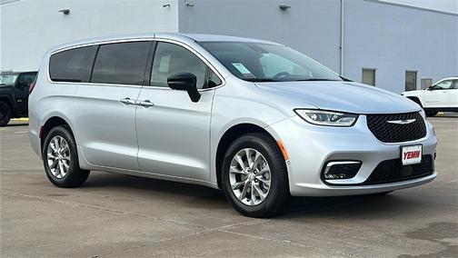 2026 Chrysler Pacifica Select AWD