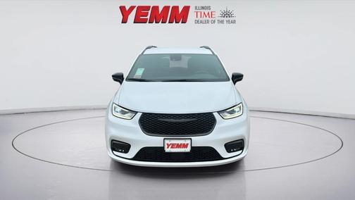 Bright White 2026 Chrysler Pacifica Select