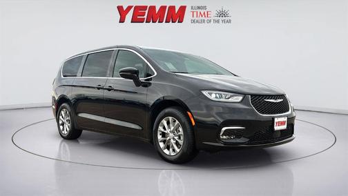 2026 Chrysler Pacifica Select AWD