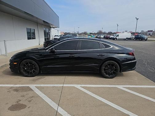 2021 Hyundai SONATA Limited