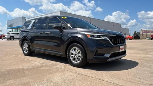 2024 Kia Carnival LX