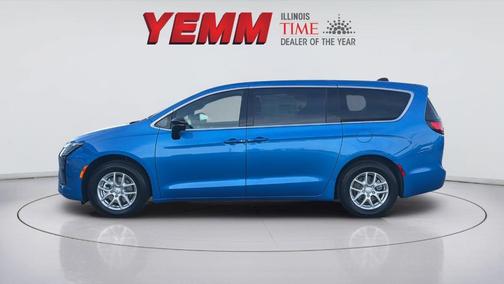 Hydro Blue Pearlcoat 2027 Chrysler Pacifica SELECT
