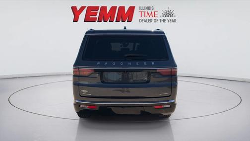 Metallic 2022 Jeep Wagoneer Series II