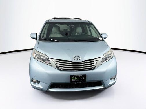 Blue 2017 Toyota Sienna XLE