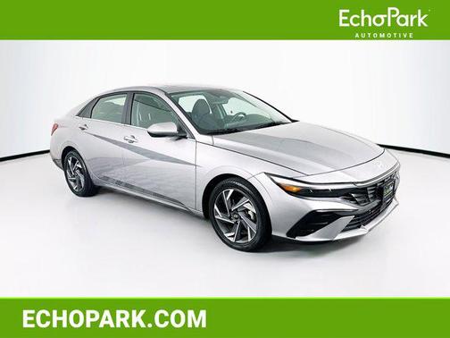 Fluid Metal 2025 Hyundai ELANTRA SEL