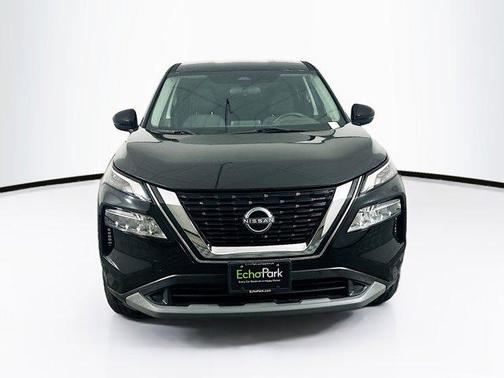 Super Black 2022 Nissan Rogue SV
