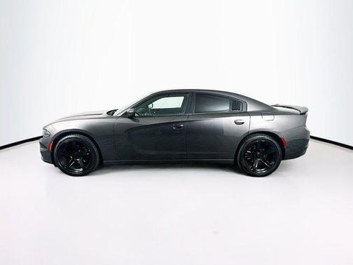 2017 Dodge Charger SE