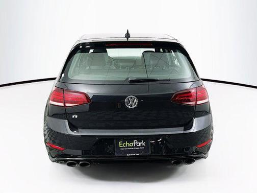 2018 Volkswagen Golf R 2.0T DSG