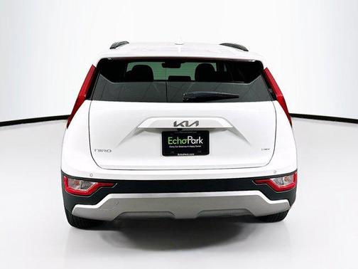 2024 Kia Niro EX