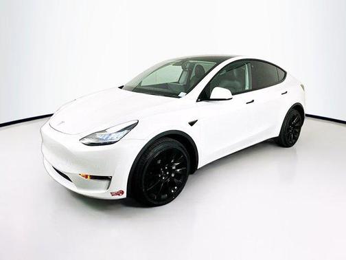 2022 Tesla Model Y Long Range Dual Motor All-Wheel Drive