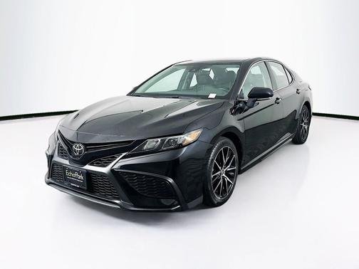 Midnight Black Metallic 2023 Toyota Camry SE