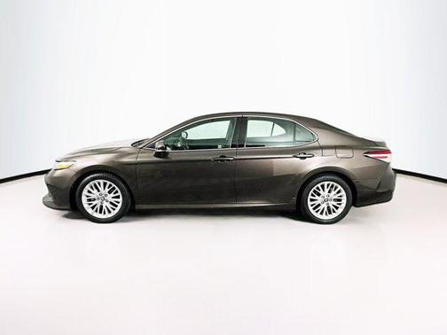 2018 Toyota Camry XLE