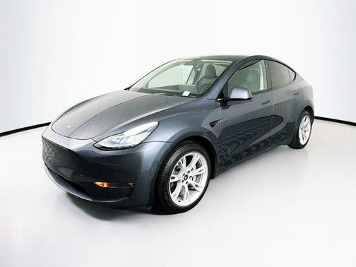 2022 Tesla Model Y Long Range Dual Motor All-Wheel Drive