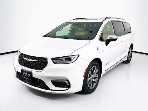 2023 Chrysler Pacifica L