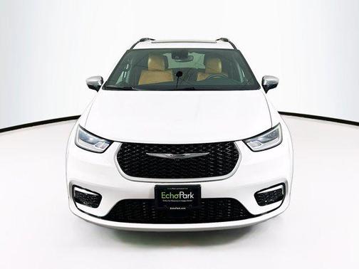 2023 Chrysler Pacifica L