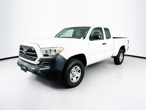 2017 Toyota Tacoma SR