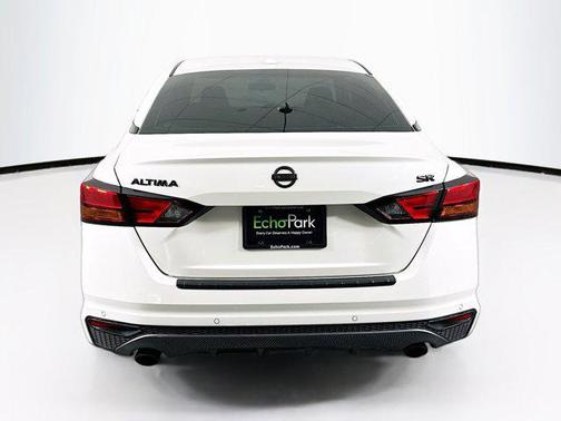 2021 Nissan Altima SR VC-Turbo FWD