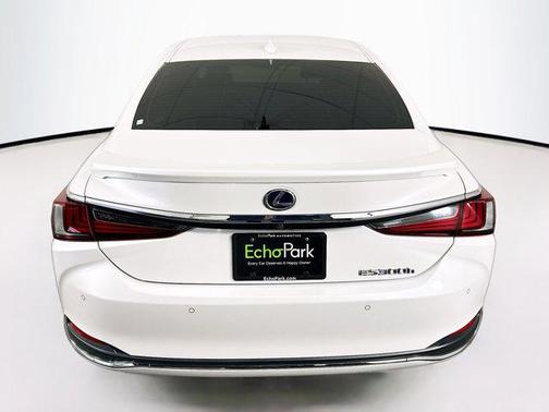 2019 Lexus ES 300h Base