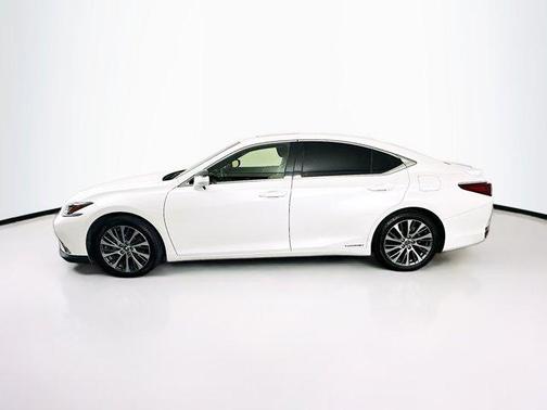 2019 Lexus ES 300h Base