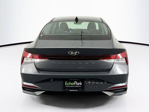 Ecotronic Gray 2023 Hyundai ELANTRA SEL