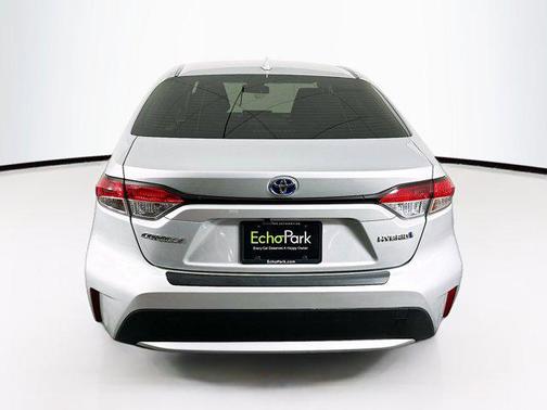 2022 Toyota Corolla Hybrid LE