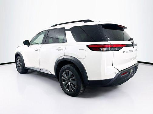 2024 Nissan Pathfinder SV FWD