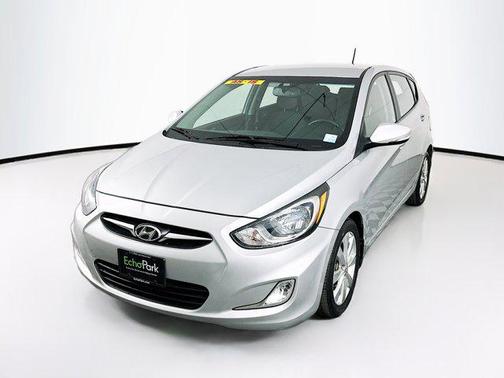 2013 Hyundai Accent SE