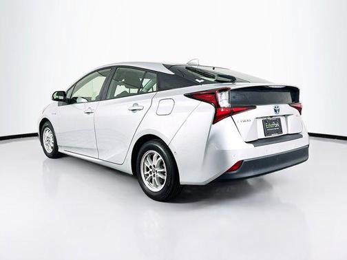 2021 Toyota Prius LE
