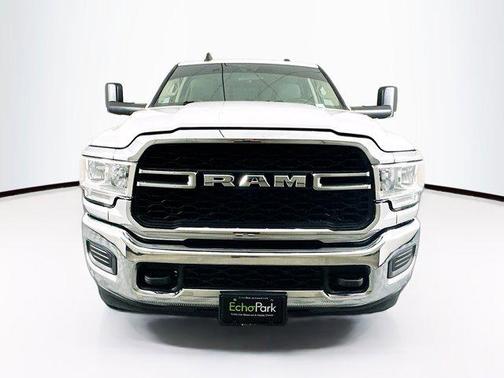 2020 RAM 3500 Tradesman Crew Cab 4x4 6'4' Box