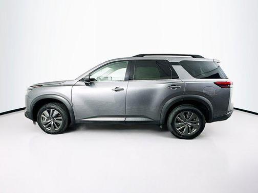 2024 Nissan Pathfinder SV FWD